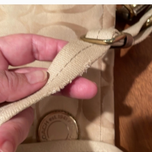 Coach Cream Silver Shoulder Bag with Monogram Striped Accent 10x12 - Picture 7 of 10